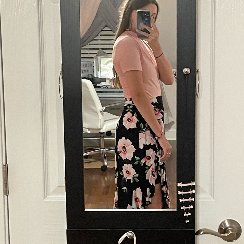Forever 21 Pink turtle neck crop top